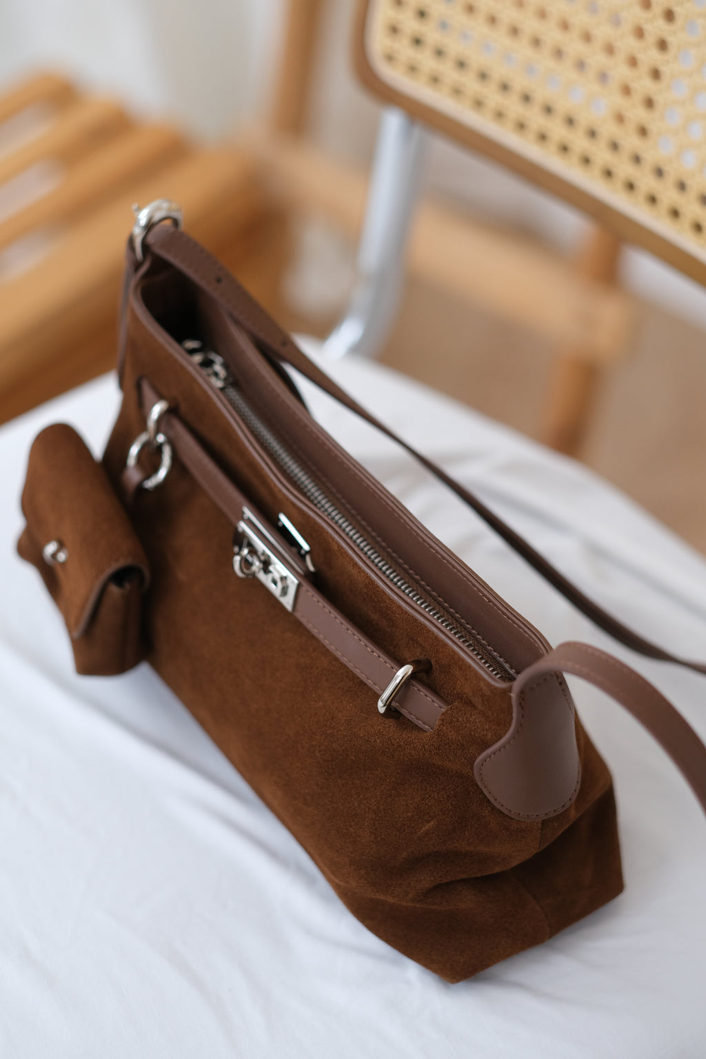 Elaine in Biscotti Latte