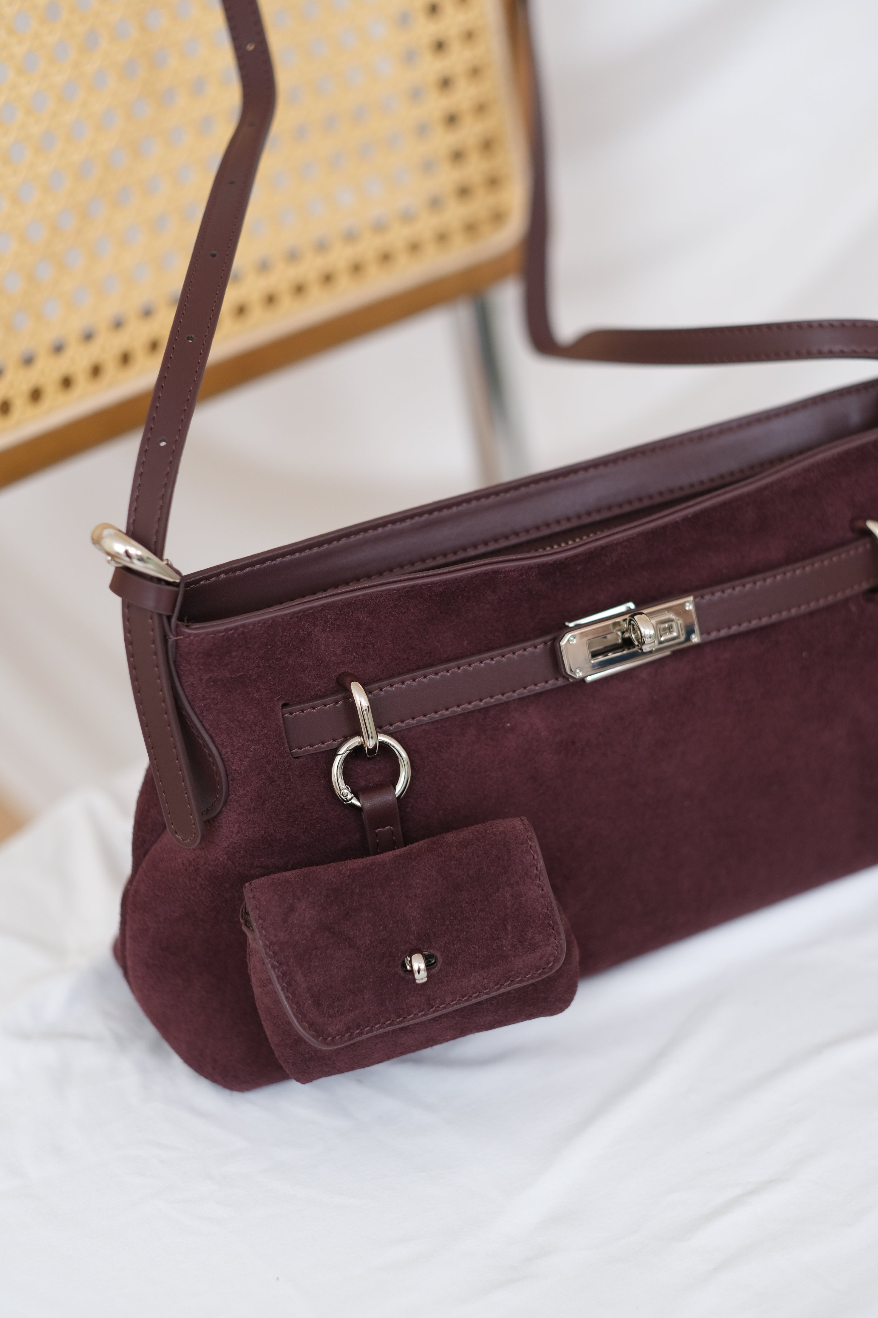 Elaine in Rouge Terra