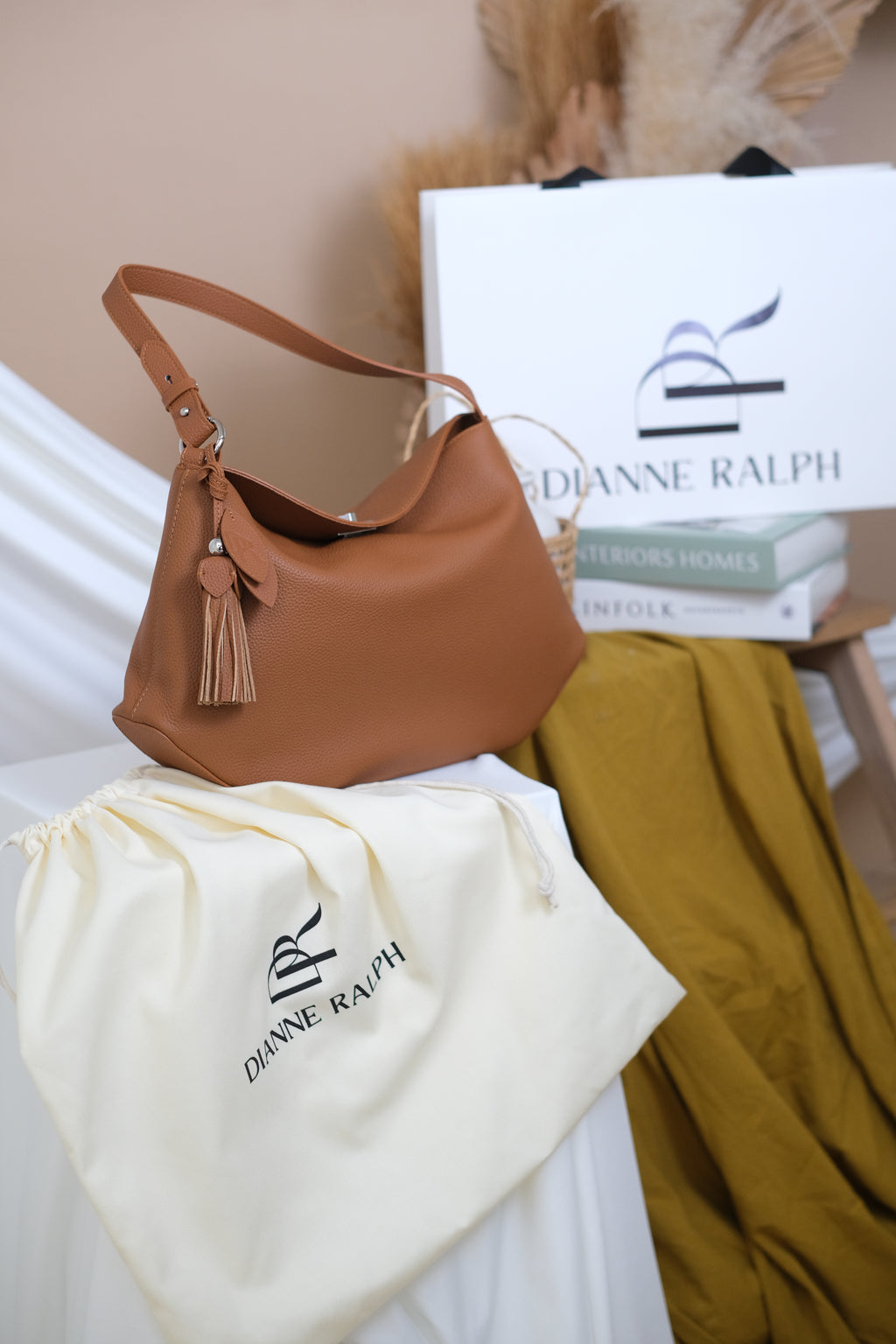 Genoveva in Chesnut Luxe