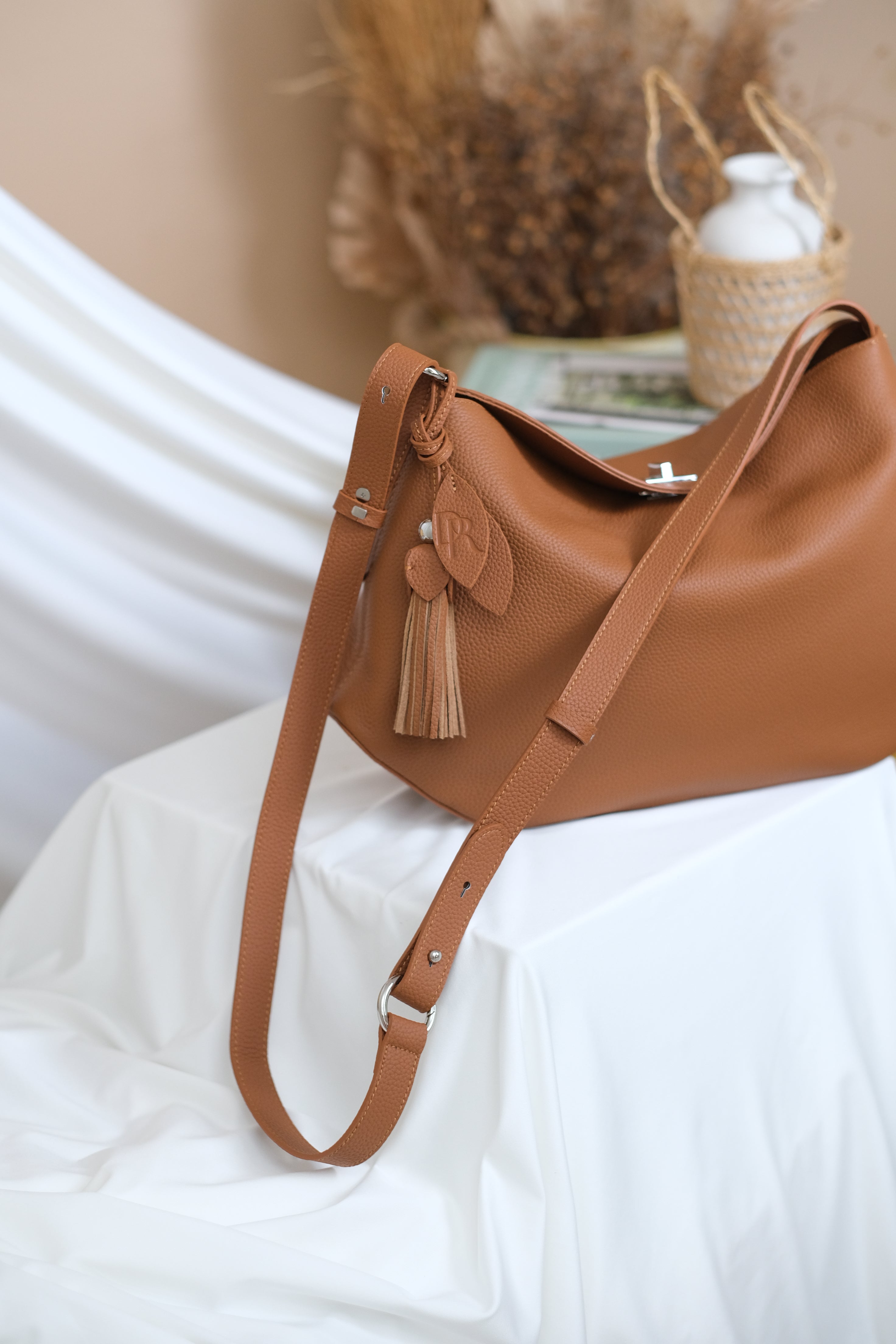 Genoveva in Chesnut Luxe