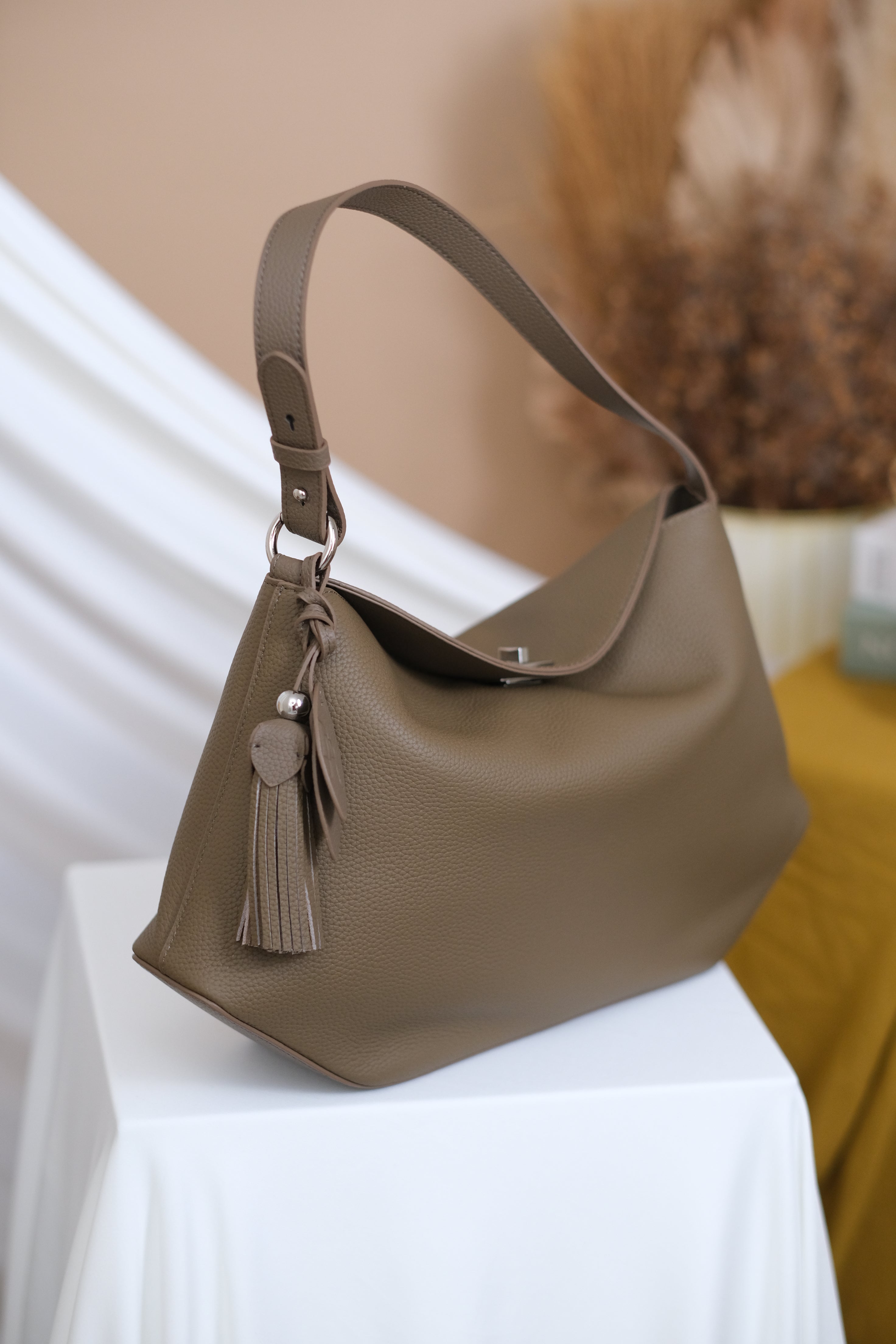 Genoveva in Misty Taupe