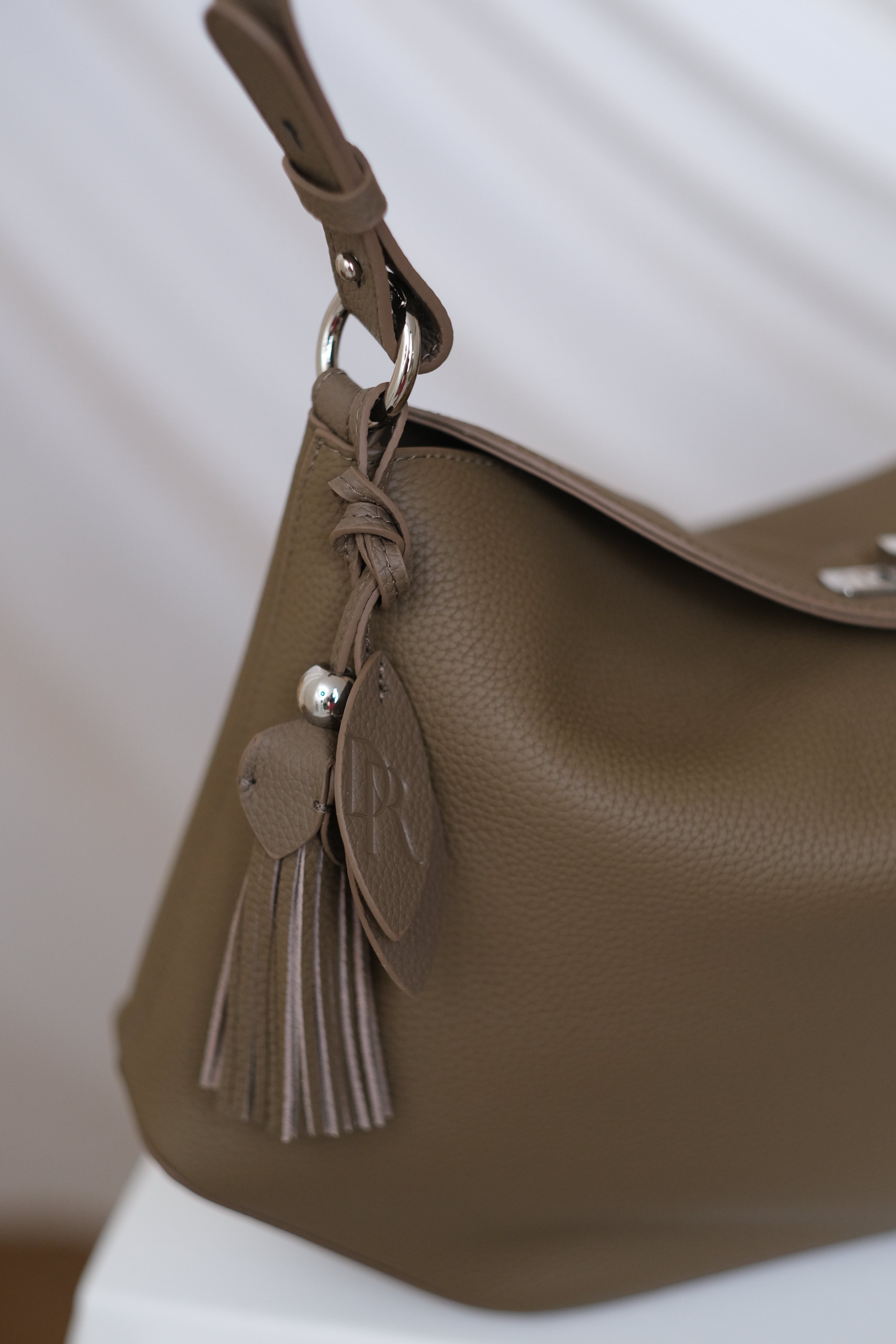 Genoveva in Misty Taupe