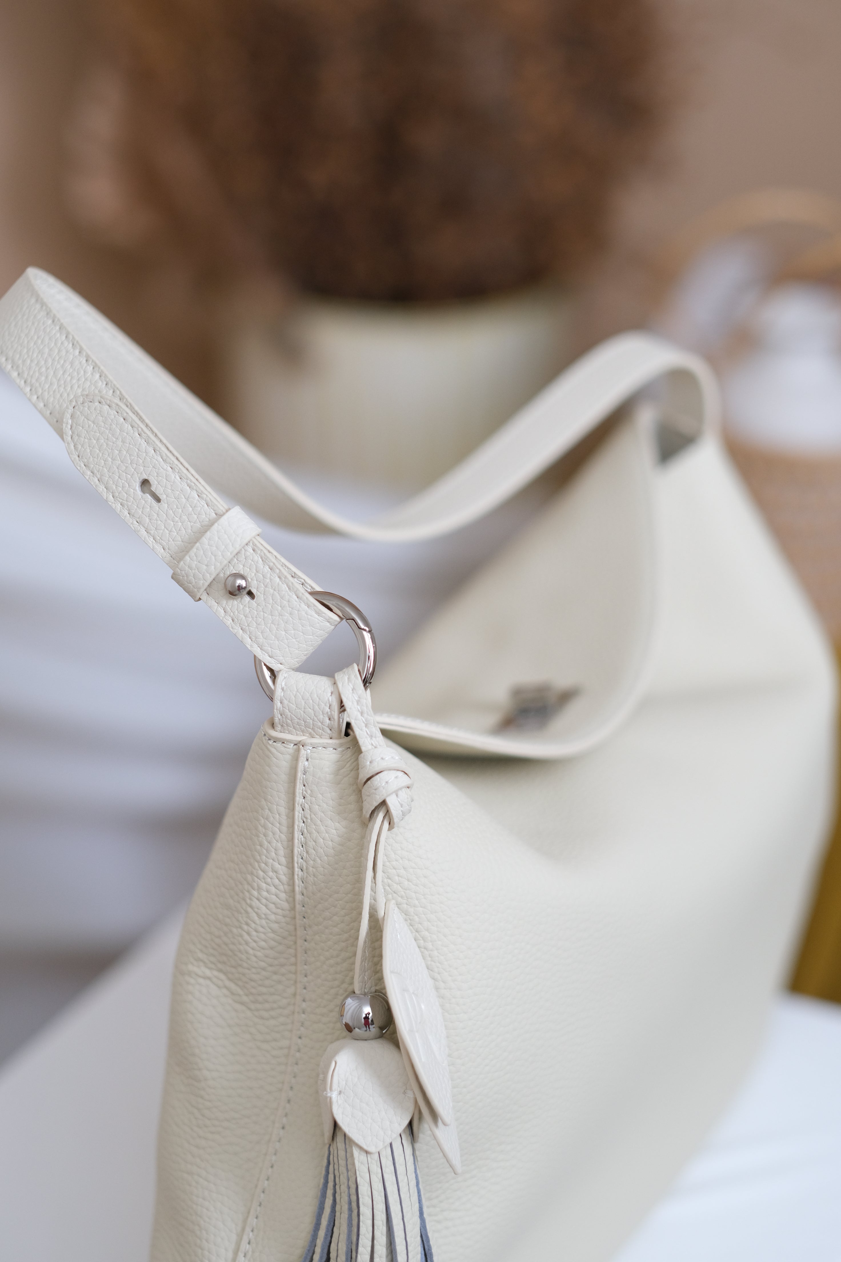 Genoveva in Ivory Veil