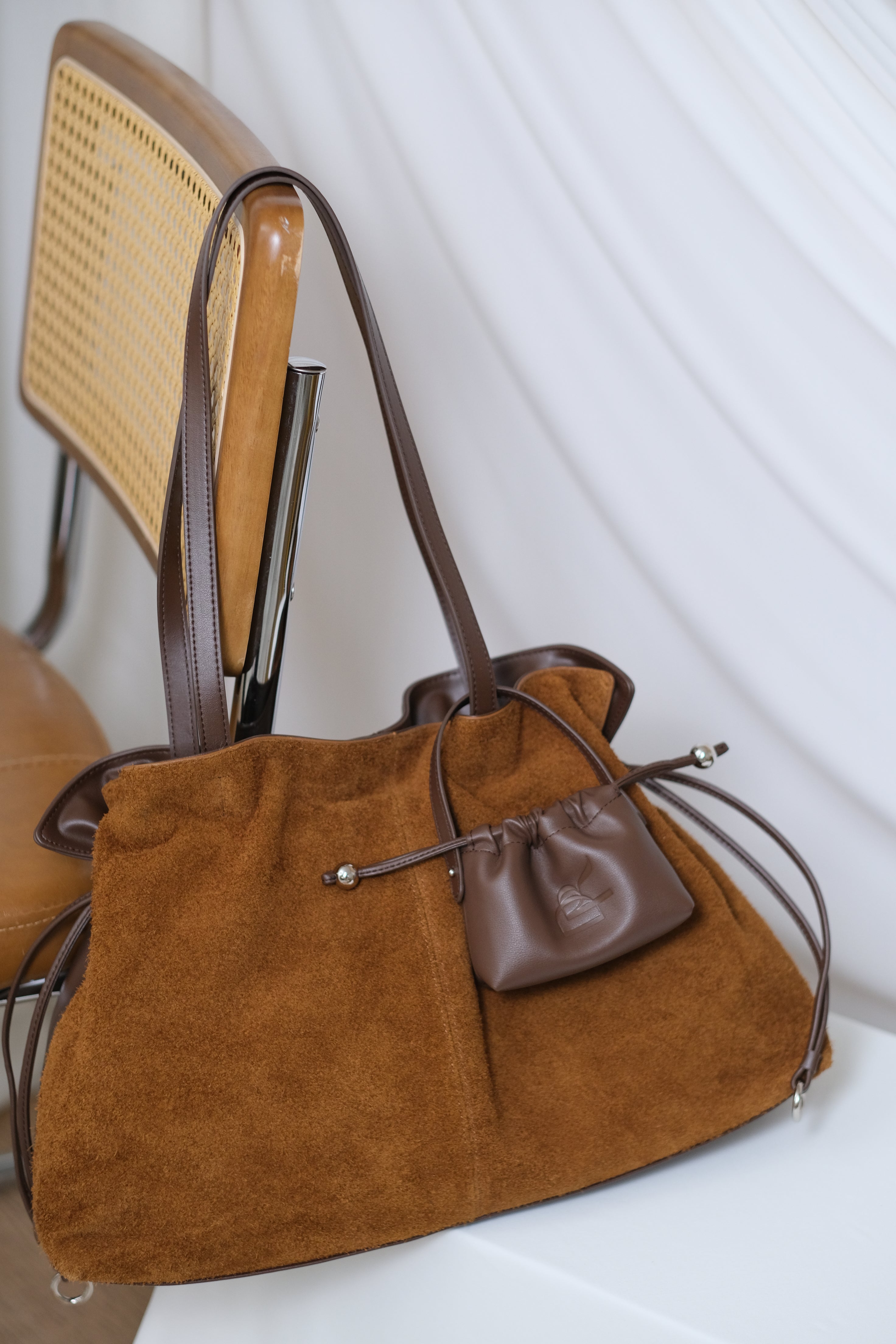 Nenita in Cafe Caramel