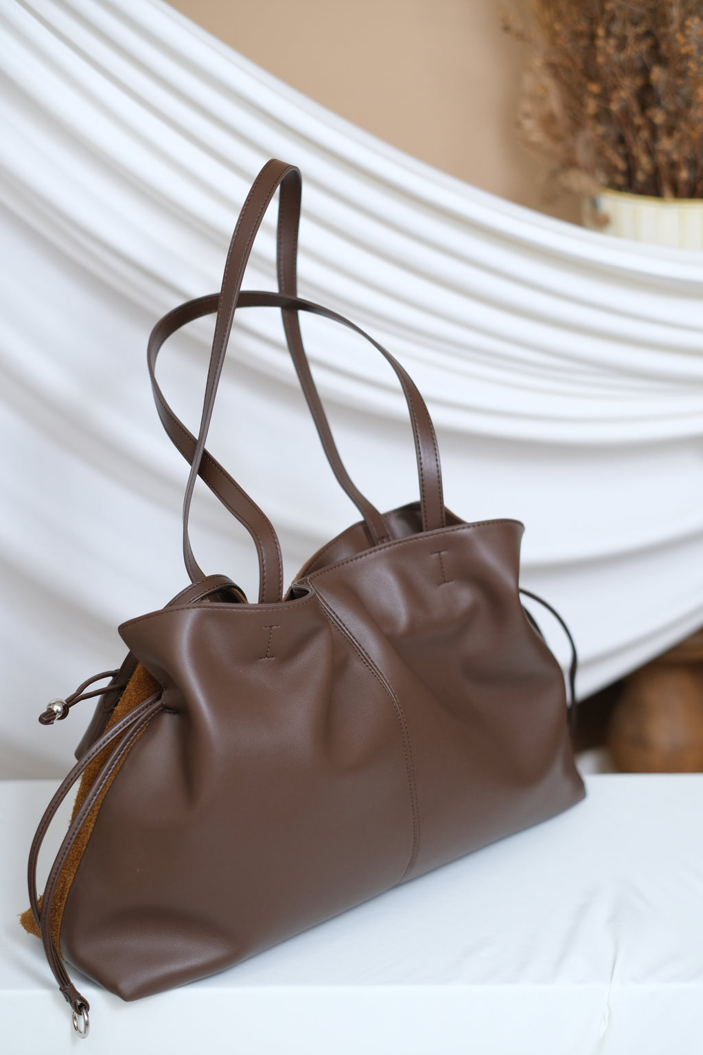 Nenita in Cafe Caramel