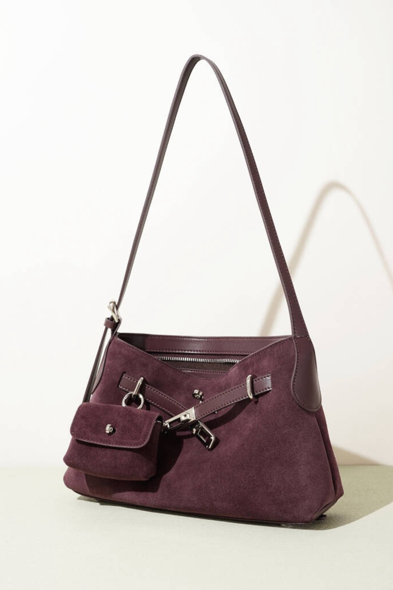 Elaine in Rouge Terra